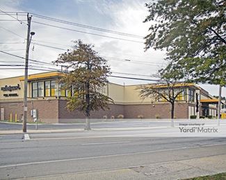 Photo 4 of Safeguard Self Storage - 45 Hempstead Turnpike, West Hempstead, NY