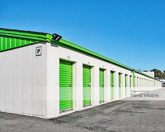 Photo 2 of Extra Space Storage - 1960 Veterans Memorial Hwy, Islandia, NY