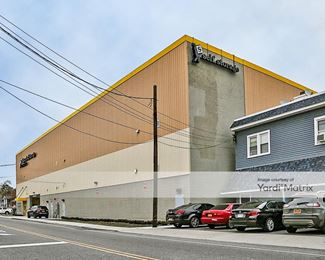 Photo 2 of Safeguard Self Storage - 499 Ocean Avenue, East Rockaway, NY