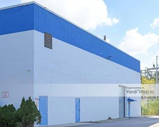 Photo 3 of Extra Space Storage - 260 Moffitt Blvd, Islip, NY