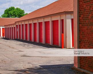 Photo 3 of Public Storage - 2000 Old County Road 34th Place, Burnsville, MN