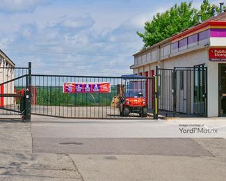 Photo 4 of Public Storage - 2000 Old County Road 34th Place, Burnsville, MN