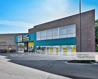 Photo 2 of Five Star Storage - 9350 Maple Grove Pkwy, Maple Grove, MN
