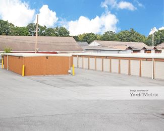 Photo 2 of Hopewell E-Z Storage - 896 Route 82, Hopewell Junction, NY