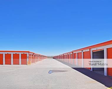 Storage Units for Rent available at 10520 Dyer Street, El Paso, TX 79924