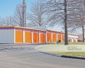 Photo 3 of Public Storage - 2956 North Lindbergh Blvd, Saint Ann, MO