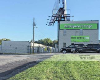 Photo 1 of Extra Space Storage - 1036 Pershall Road, St. Louis, MO