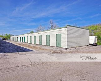 Photo 4 of Extra Space Storage - 1036 Pershall Road, St. Louis, MO