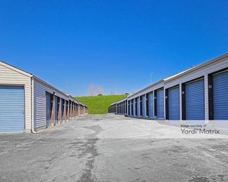 Photo 2 of Budget Storage - 15909 Pacific Street, Omaha, NE
