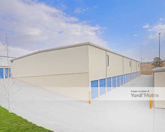 Photo 5 of StorageMart - 10921 Sapp Brothers Drive, Omaha, NE