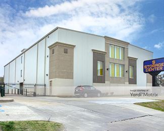 Photo 3 of Storage Center, The - 1970 Staring Lane, Baton Rouge, LA