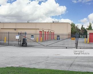 Photo 6 of Storage Rentals of America - 36501 Oak Plaza Avenue, Prairieville, LA