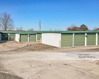 Photo 4 of Devon Self Storage - 5491 Plaza Drive, Flowood, MS