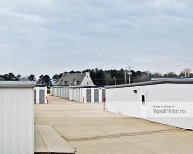Storage Units for Rent available at 4600 Lakeland Drive, Flowood, MS 39232
