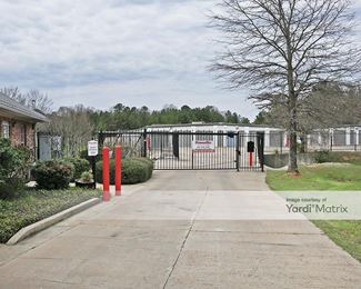 Photo 2 of StorageMax - 100 Westside Cove, Pearl, MS