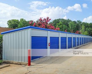 Photo 2 of StorageMax - 1370 West Government Street, Brandon, MS