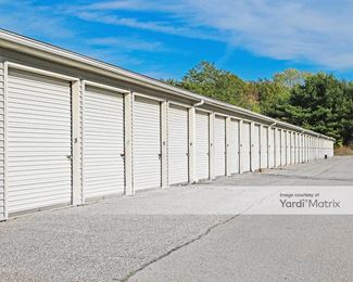 Photo 3 of Storage Rentals of America - 4606 State Route 43, Kent, OH