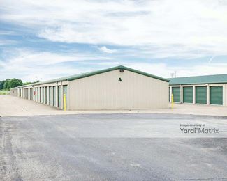 Photo 2 of StorEase - 550 South Main Street, Oberlin, OH
