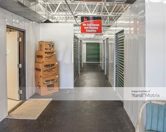 Photo 4 of StorEase - 550 South Main Street, Oberlin, OH
