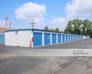 Photo 2 of Storage Rentals of America - 2939 Chenoweth Road, Akron, OH