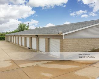 Photo 2 of Storage Rentals of America - 4133 State Road, Cuyahoga Falls, OH