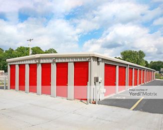 Photo 1 of Shed Stuff - 1350 Orlen Avenue, Cuyahoga Falls, OH