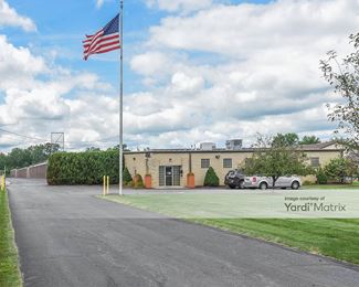 Photo 2 of Public Storage - 3990 Pearl Road, Medina, OH