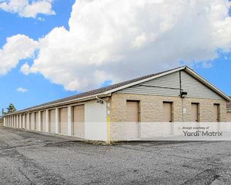 Photo 2 of Faircrest Properties - 2095 Nave Street SW, Massillon, OH