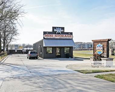 Storage Units for Rent available at 3000 North Aspen, Broken Arrow, OK 74012