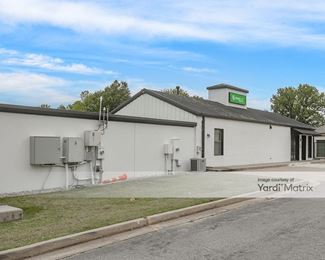 Photo 2 of Extra Space Storage - 12010 South ELM Street West, Jenks, OK