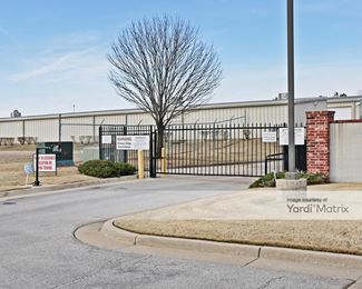 Photo 4 of Select Self Storage - 2604 West Kenosha Street, Broken Arrow, OK