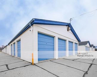 Photo 2 of Five Star Storage - 1801 Pioneers Blvd, Lincoln, NE