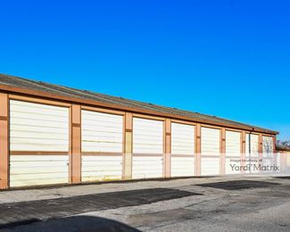 Photo 1 of Holiday Storage - 2406 Avenue L, Council Bluffs, IA