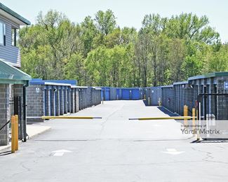 Photo 2 of Extra Space Storage - 6937 Stage Road, Memphis, TN