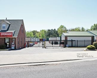Photo 3 of Securlock Storage - 1570 Bonnie Lane, Cordova, TN