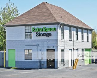 Photo 1 of Extra Space Storage - 900 North Germantown Pkwy, Cordova, TN