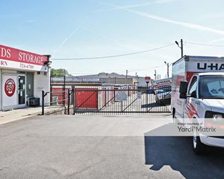 Photo 2 of Fairgrounds Self-Storage - 2472 Southern Avenue, Memphis, TN