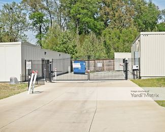 Photo 2 of Germantown Storage - 428 South Germantown Pkwy, Cordova, TN