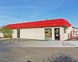 Photo 2 of Devon Self Storage - 5141 American Way, Memphis, TN