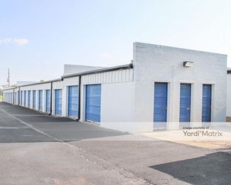Photo 2 of Storage Rentals of America - 1332 Rasco Road West, Southaven, MS