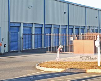 Photo 3 of Ultimate Self-Storage - 195 South Avenue, Middlesex, NJ