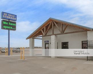 Photo 3 of Another Attic Self Storage - 8701 South Soncy Road, Amarillo, TX