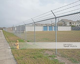 Photo 5 of Move It Storage - 6001 Holly Road, Corpus Christi, TX