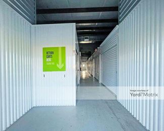 Photo 2 of Storage King USA - 2301 Rodd Field Road, Corpus Christi, TX