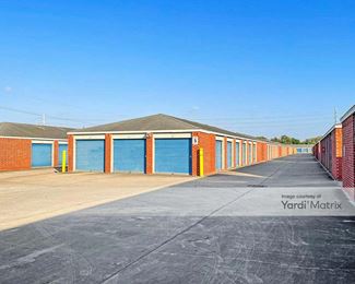 Photo 3 of Move It Self Storage - 701 Villa Drive, Corpus Christi, TX