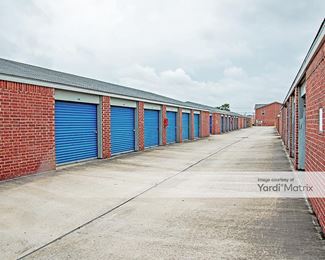 Photo 4 of Move It Self Storage - 701 Villa Drive, Corpus Christi, TX