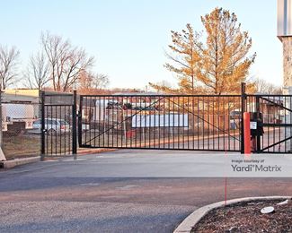 Photo 4 of Public Storage - 805 East Main Street, Bridgewater, NJ