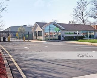 Photo 2 of Extra Space Storage - 470 Atlantic City Blvd, Bayville, NJ