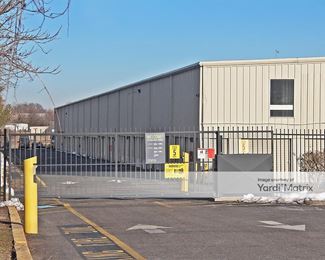 Photo 4 of Extra Space Storage - 1420 Rahway Avenue, Avenel, NJ
