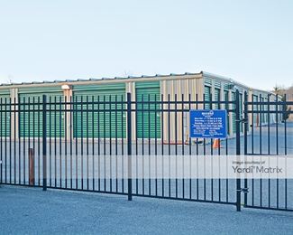 Photo 3 of Access Self Storage - 100 Madison Avenue, Manalapan, NJ
